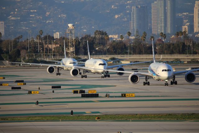 Boeing 787-8 (JA832A)