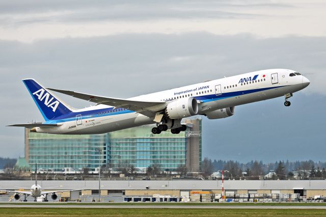 Boeing 787-9 Dreamliner (JA896A)