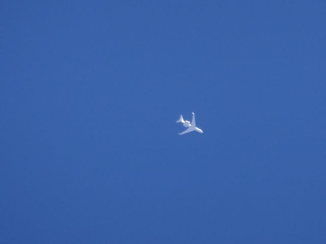 Gulfstream Aerospace Gulfstream V — - Gulfstream over fargo.