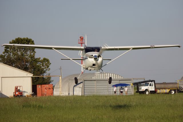 Cessna Skywagon 180 (N2484C)