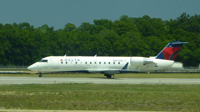 Canadair Regional Jet CRJ-200 (N873AS)