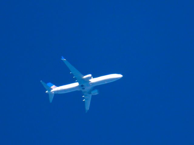 Boeing 737 MAX 9 (N47505) - UAL771br /DEN-BNAbr /12/22/21