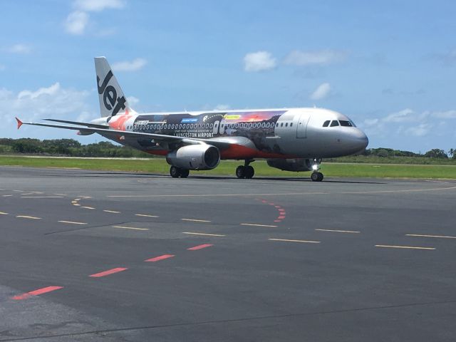 Airbus A320 (VH-VQK) - Jetstar VH-VQK in the "Launceston Airport" (Tasmania) livery