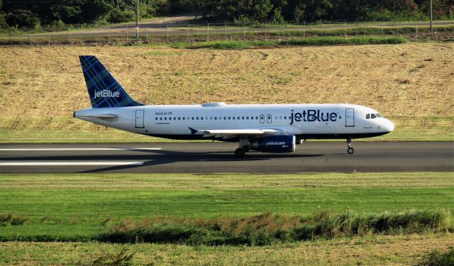 Airbus A320 (N521JB)