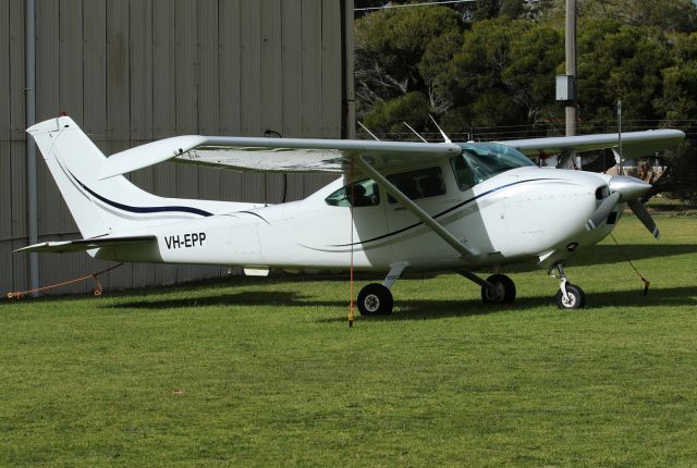 Cessna Skylane (VH-EPP)