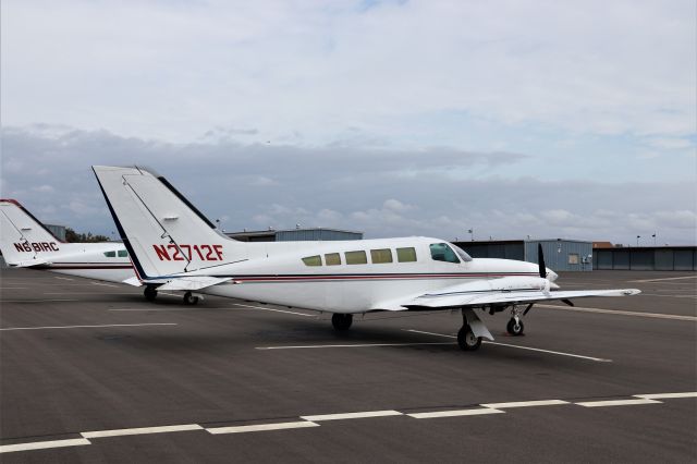 Cessna 402 (N2712F) - KRDD - one of the many Package Express planes at Redding - which serve many of the smaller cities/counties in northern California and based here at Redding, CA