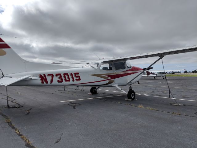 Cessna Skyhawk (N73015)