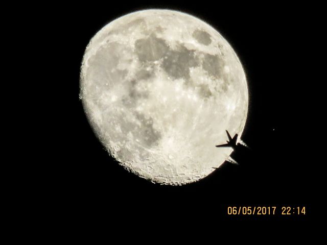 BOEING 777-200LR (F-GUOB)