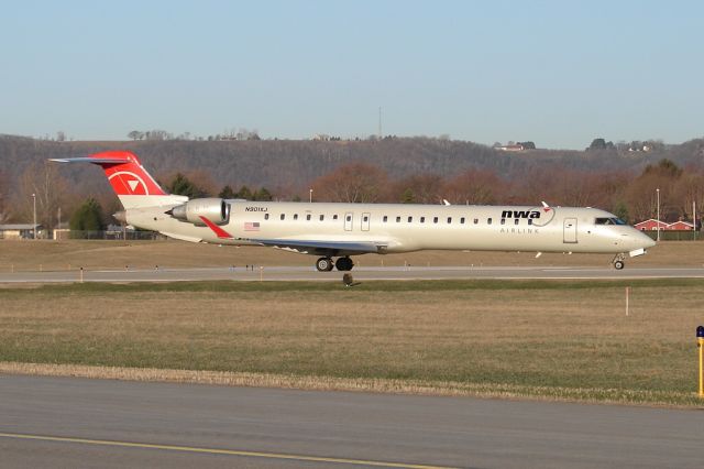 Canadair Regional Jet CRJ-900 (N901XJ)