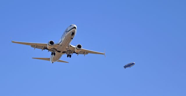 Boeing 737-700 (N518AS) - B787 and Good Year Blimp.