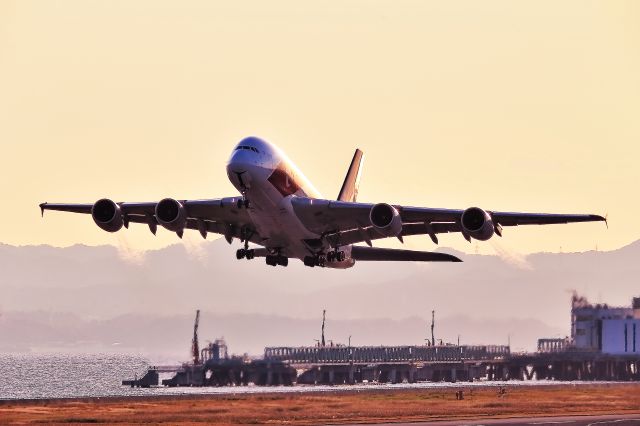 Airbus A380-800 (9V-SKJ) - Take-off shot by Special marking A388 of Singapore airline.