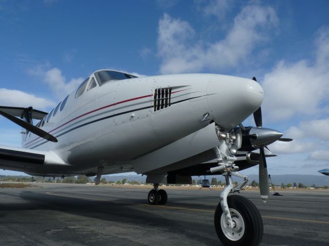 Beechcraft Super King Air 350 (N89WC)