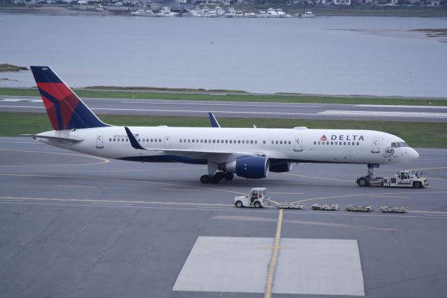 Boeing 757-200 (N709TW)