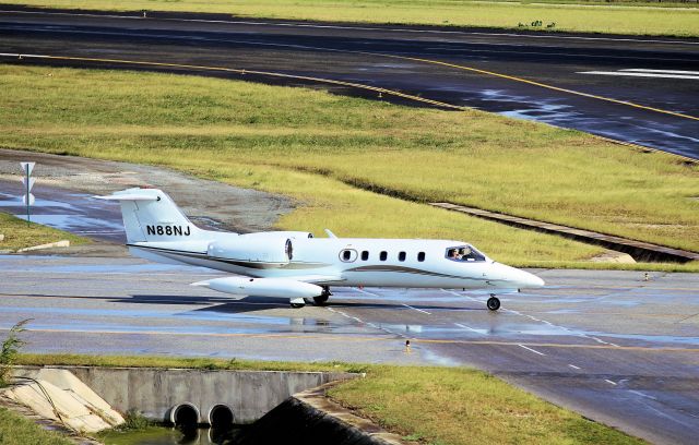 Learjet 35 (N88NJ)