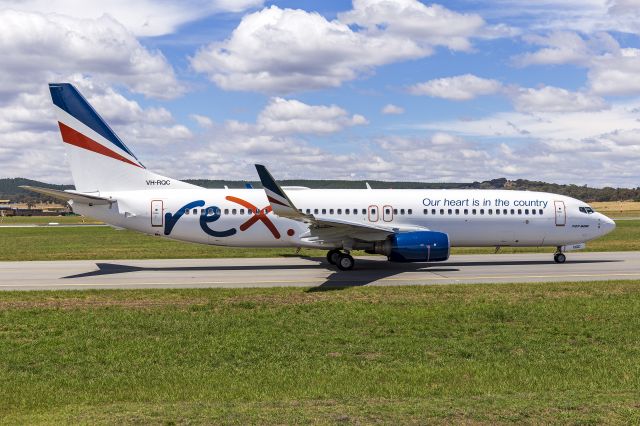 Boeing 737-800 (VH-RQC) - Rex Airlines (VH-RQC) Boeing 737-8FE(WL) taxiing at Canberra Airport