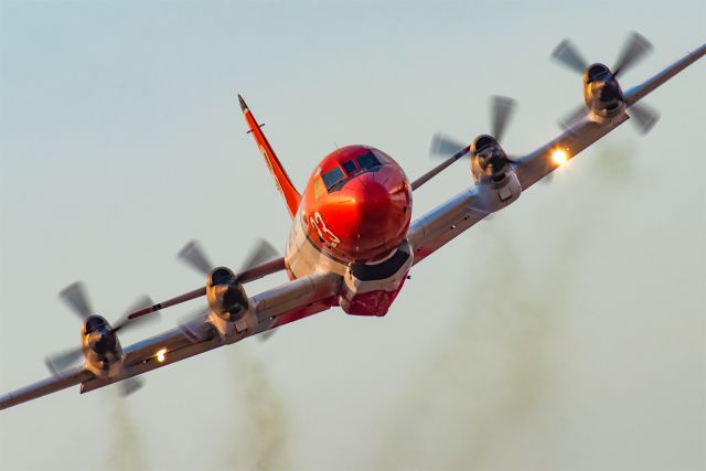 Lockheed P-3 Orion (N923AU) - Tanker 23 wasting absolutely no time turning for the fire its been dispatched to!