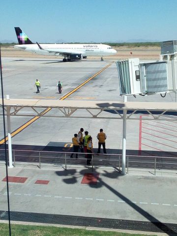Airbus A320 (XA-VLK)