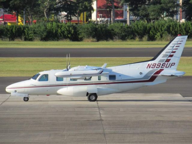 Mitsubishi MU-2 (N999UP)