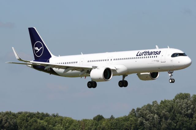 Airbus A321neo (D-AIEJ)