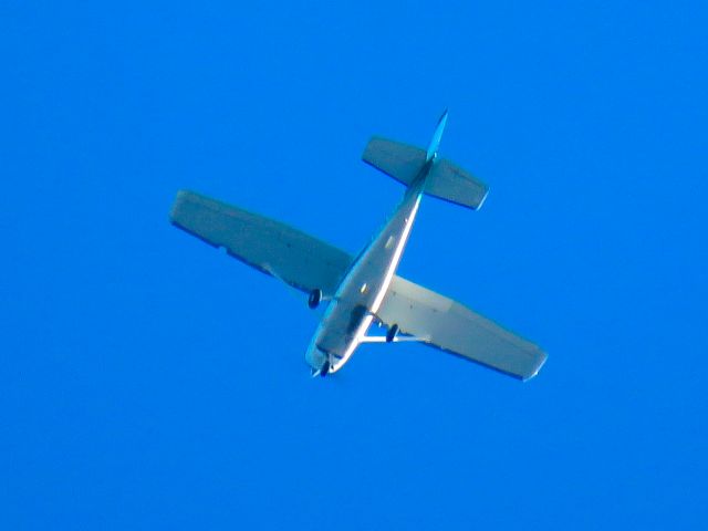 Cessna Skylane (N92099)