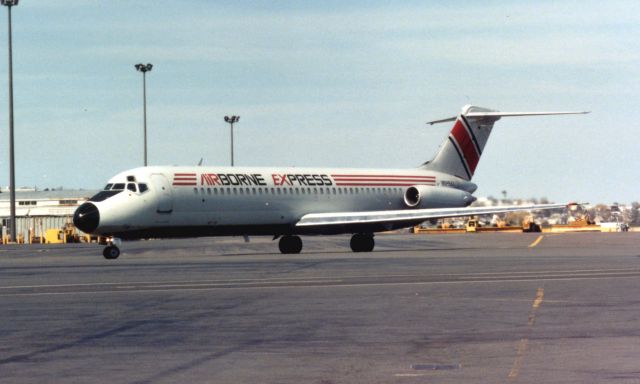 McDonnell Douglas DC-9-30 (N949AX) - From 1997