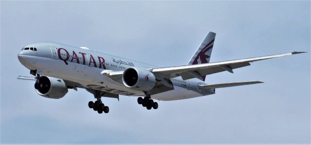 Boeing 777-200 (A7-BBD) - Arriving LAX from Hamad Intl (DOH/OTHH) Jul 21 2018