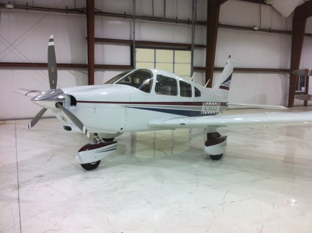 Piper Cherokee (N3033W)