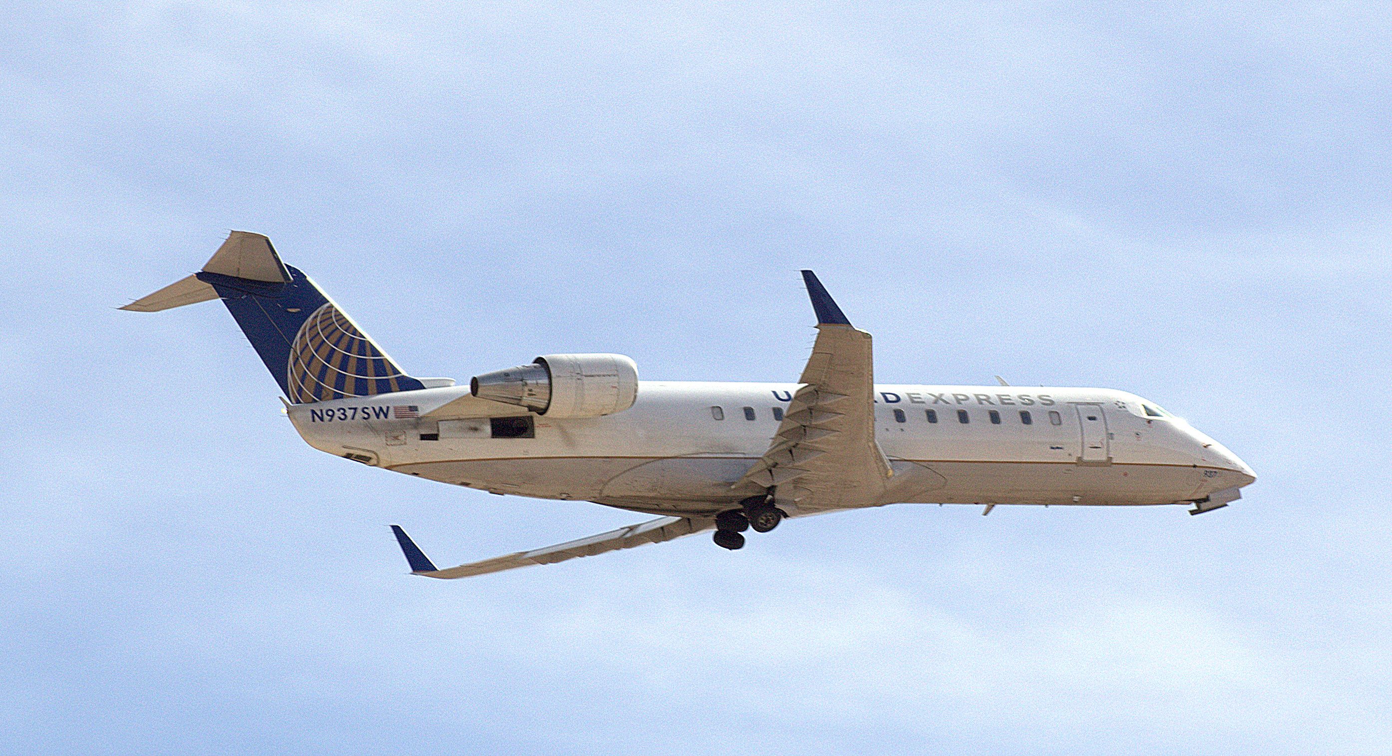 Canadair Regional Jet CRJ-200 (N937SW)