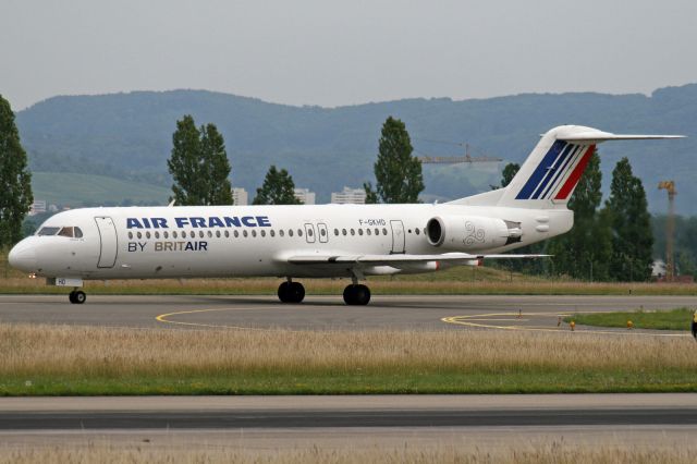 Fokker 100 (F-GKHD)