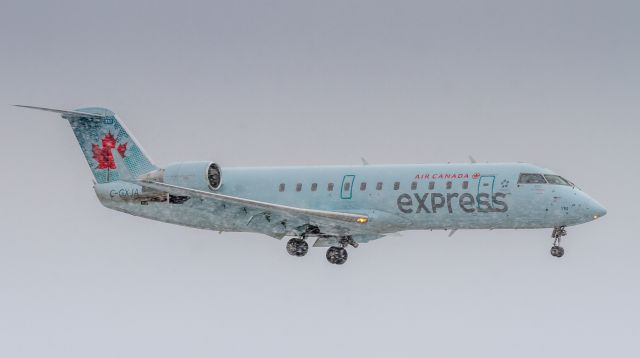 Canadair Regional Jet CRJ-200 (C-GXJA)