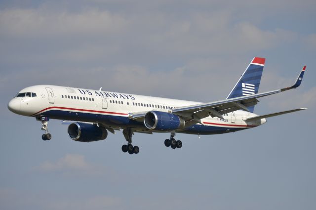 Boeing 757-200 (N940UW) - Formerly registered as N627AU