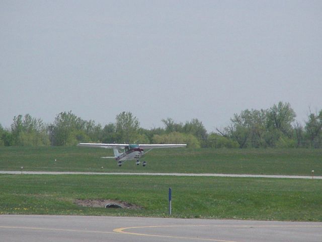 Cessna 152 (N25469)