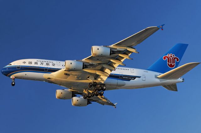 B-6139 — - A China Southern Airlines operated Airbus A380-841 on late afternoon final approach to the Los Angeles International Airport, LAX, Westchester, Los Angeles, California. Third time for China Southern using an A380 on the route, October, 2012