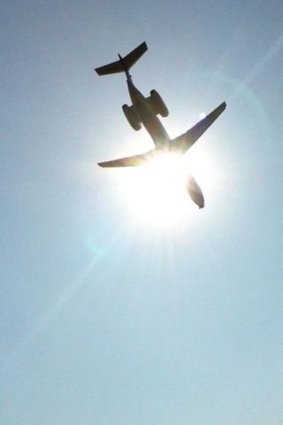 Canadair Regional Jet CRJ-700 — - CRJ-700 flying into Bradley airport.