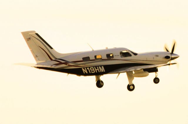 Piper Malibu Mirage (N19HM)