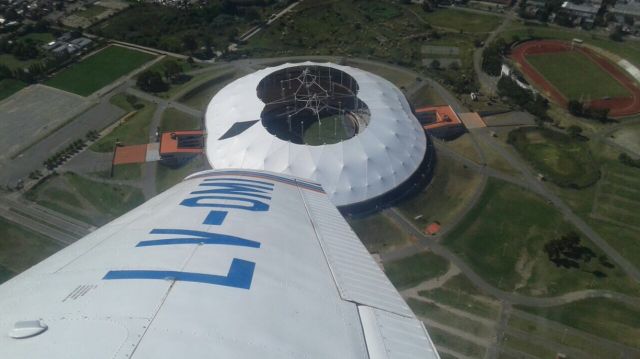 Piper Cherokee (LV-OMI) - Overflight Estadio Ciudad de La Plata. March 2015