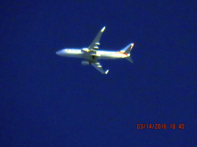 Boeing 737-800 (N947NN)