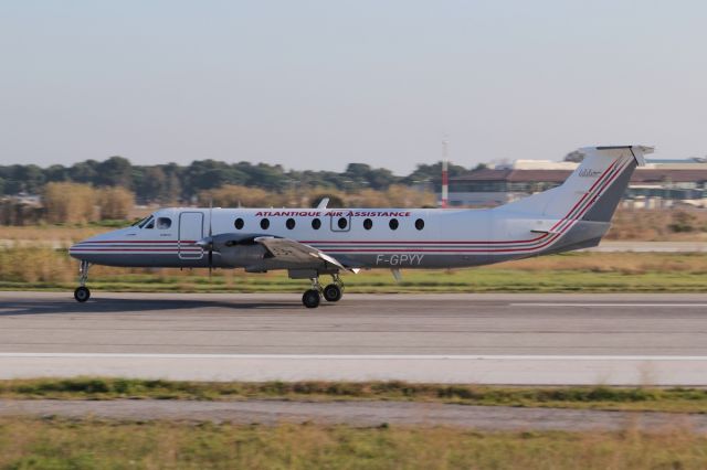 Beechcraft 1900 (F-GPYY)