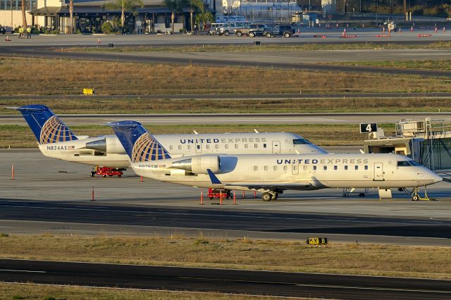 Canadair Regional Jet CRJ-700 (N824AS) - Nov 28, 2014