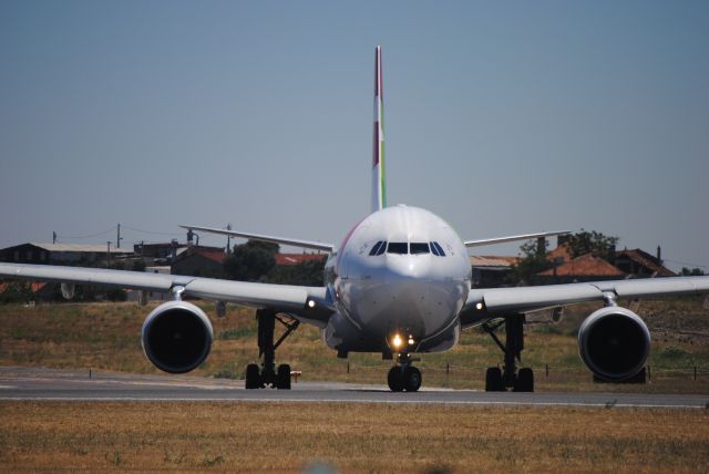 Airbus A330-300 (CS-TOP)