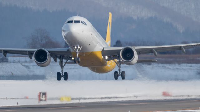 Airbus A320 (JA10VA) - バニラエア - Vanilla Air [JW] / Airbus A320-214br /Feb.19.2017 Hakodate Airport [KUH/RJCK] JAPAN