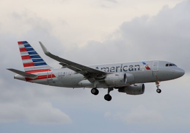 Airbus A319 (N9019F)