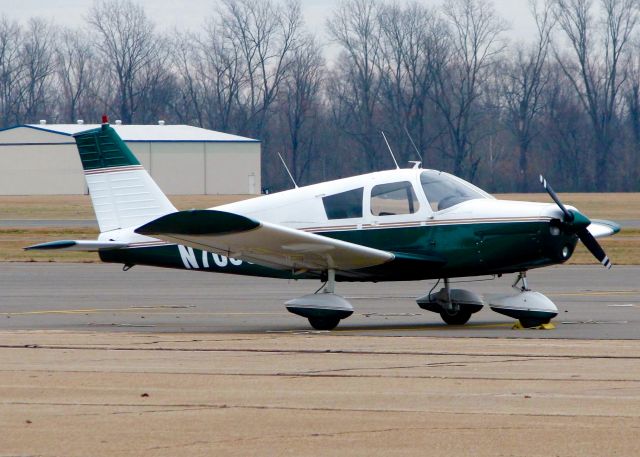 Piper Cherokee (N7058W) - At Downtown Shreveport. 1962 Piper PA-28-180. 