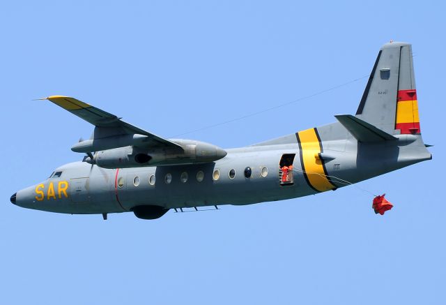 FAIRCHILD HILLER FH-227 (D203) - May 2013.