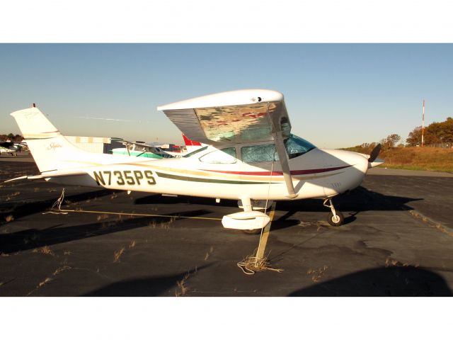 Cessna Skylane (N735PS) - The trusty Skylane.