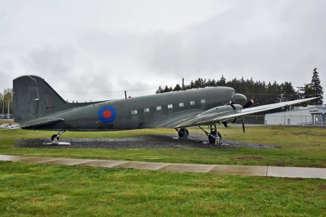 Douglas DC-3 (N12944)