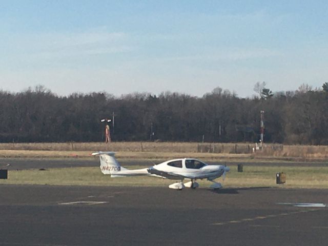 Diamond Star (N427CQ) - N427CQ (DA40) departing Wings Field (KLOM)br /Photo Date: December 27, 2020