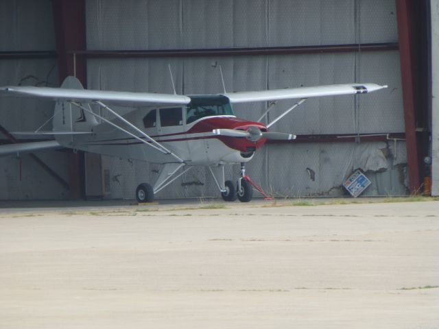 Piper PA-22 Tri-Pacer (N6919B)