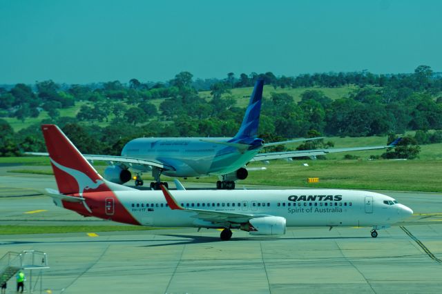 Boeing 737-800 (VH-VYF)
