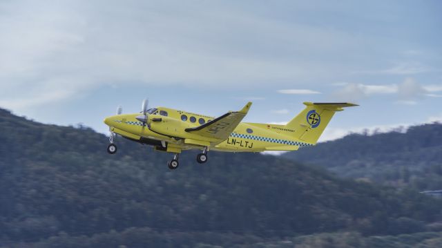 Beechcraft Super King Air 200 (LN-LTJ)